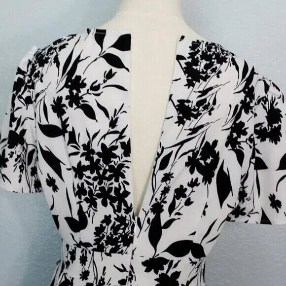 Super Cute Black and White Midi Dress Size M - Picture 8 of 11